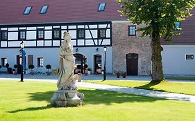 Palac Lagow